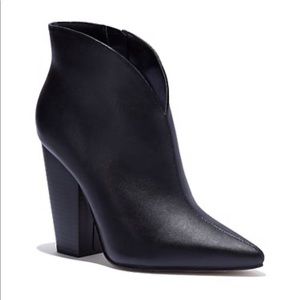 NY&Co black faux leather bootie